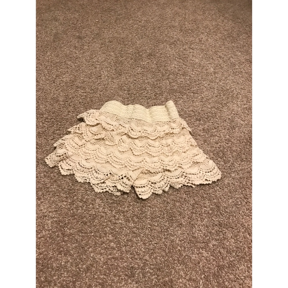 White Junior lace shorts size small